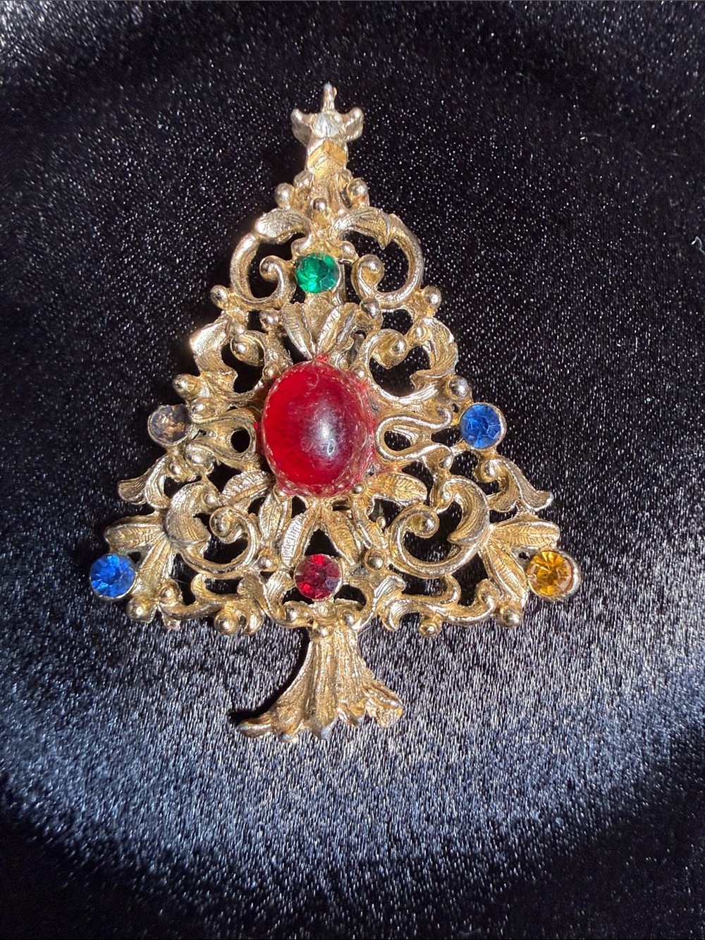 Vintage JJ Jonette Gold-Tone Christmas Tree Brooch with Red & Multicolor Stones